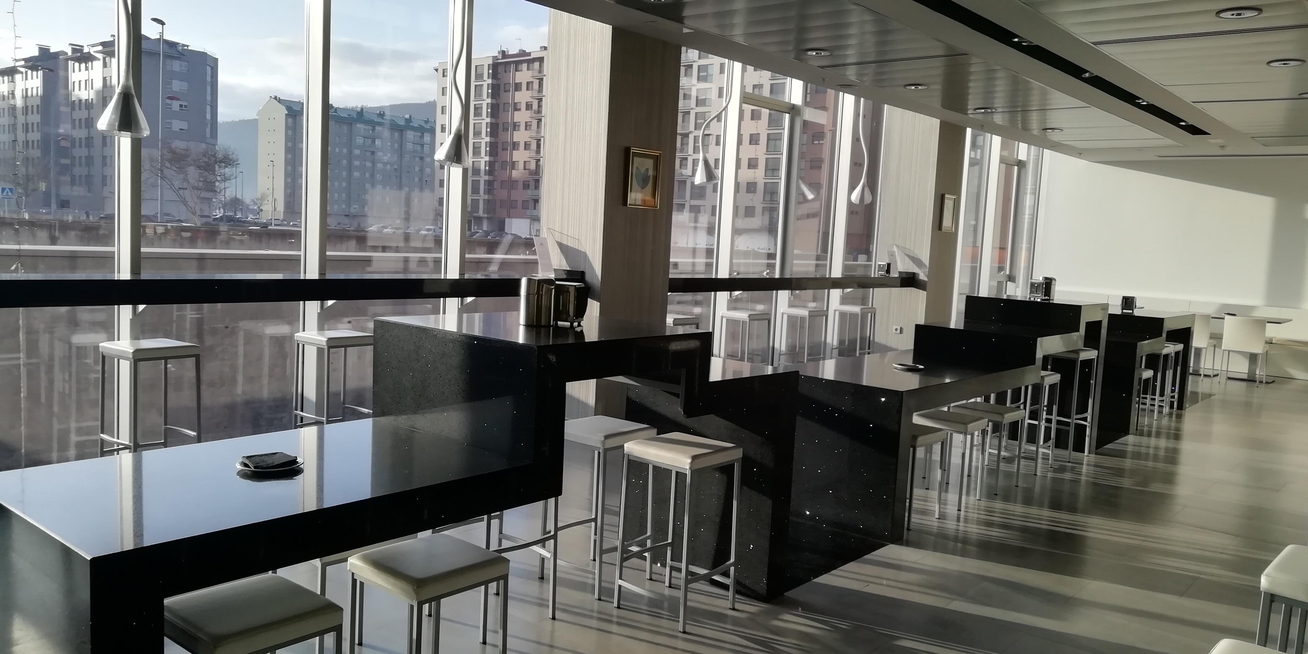 Hotel Ciudad De Ponferrada, Ascend Hotel Collection Экстерьер фото