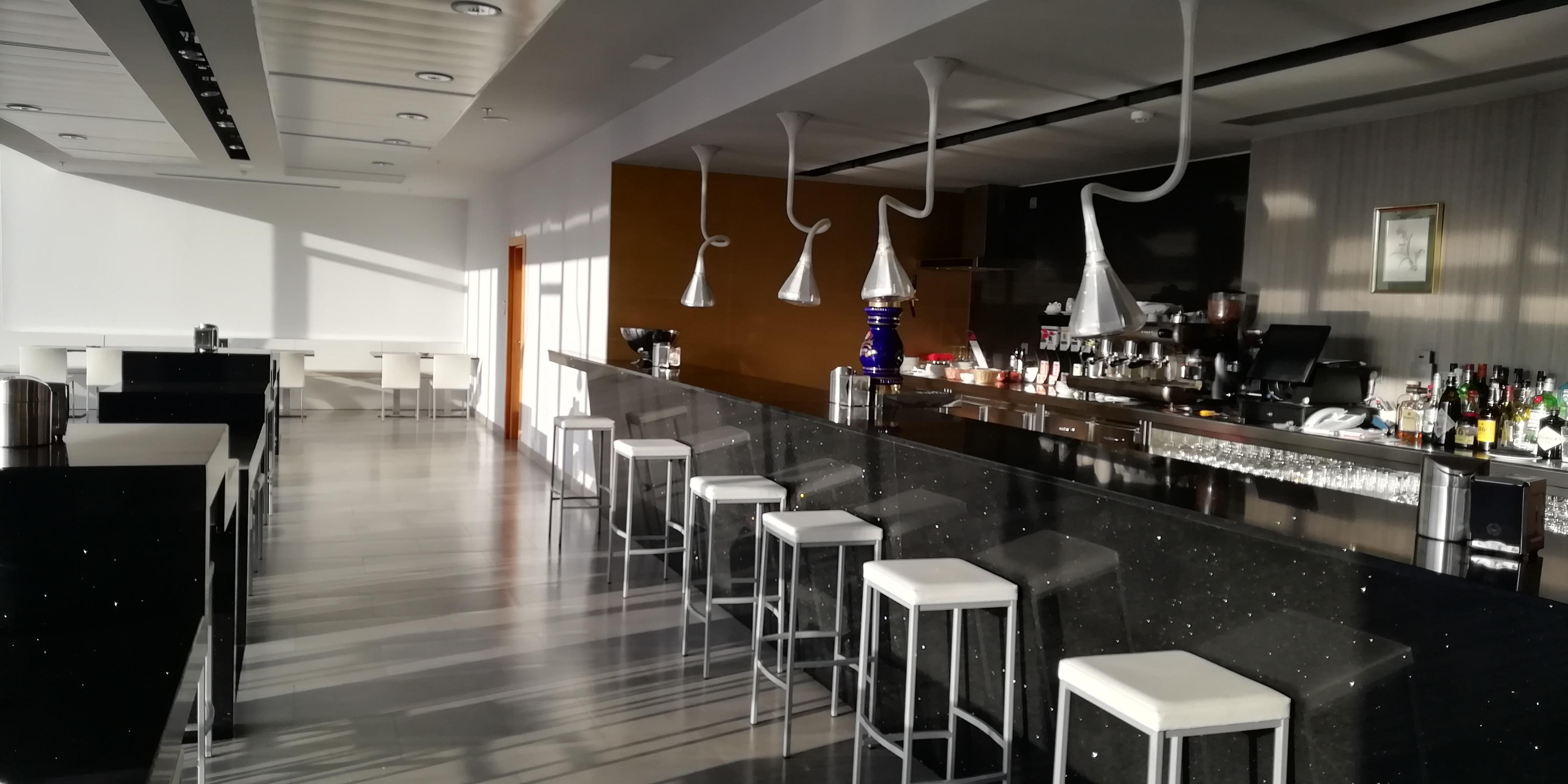Hotel Ciudad De Ponferrada, Ascend Hotel Collection Экстерьер фото