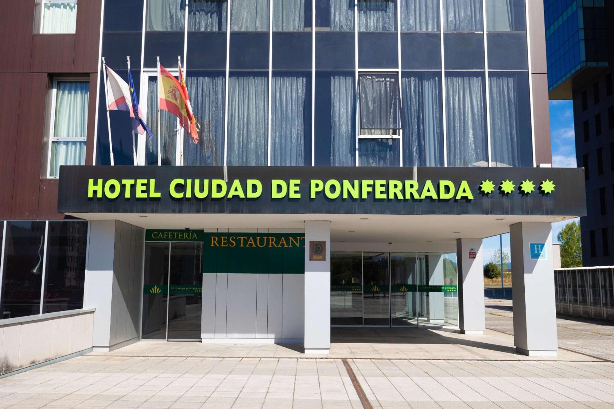 Hotel Ciudad De Ponferrada, Ascend Hotel Collection Экстерьер фото